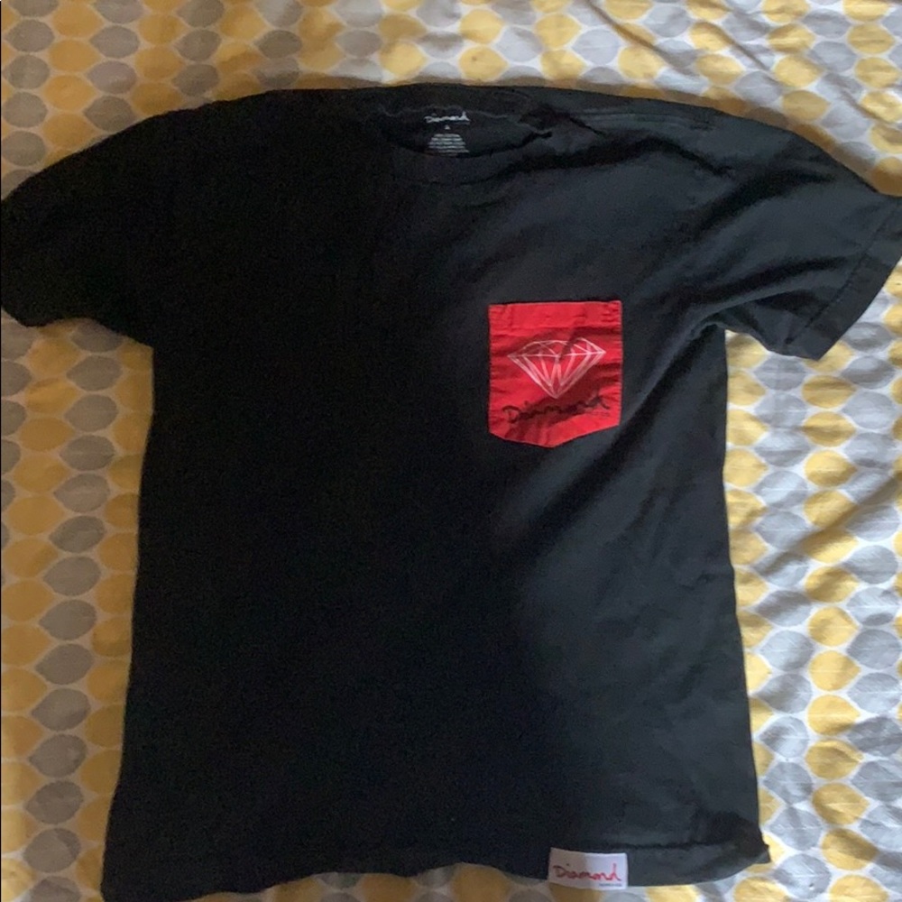 Small Diamond black pocket tee